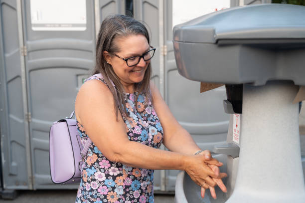 Best Portable toilet rental cost  in East Brewton, AL